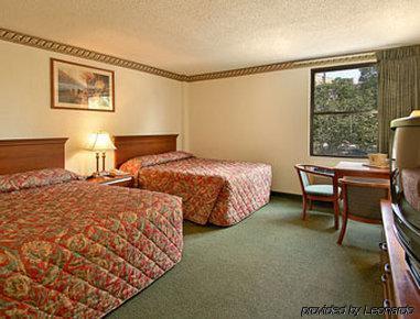 Hotel Super 8 By Wyndham Chicago Il Pokój zdjęcie